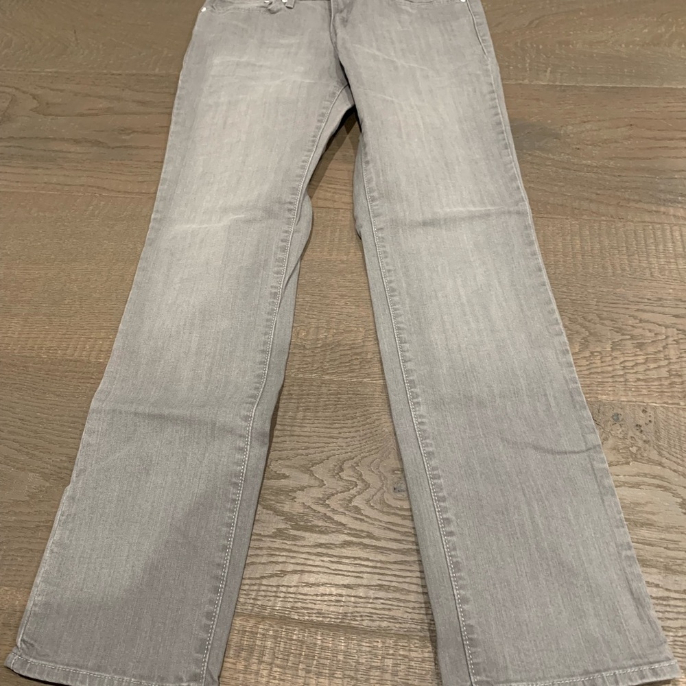Levi’s Straight Leg Jeans